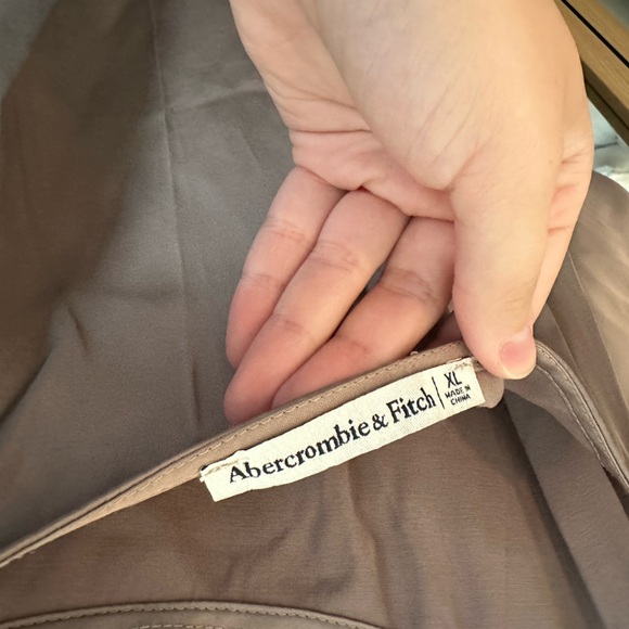NWOT Abercrombie & Fitch taupe midi dress - Picture 4 of 4